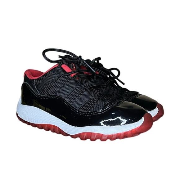 ***SOLD*** Nike Air Jordan 11 Retro Low "Bred" GS Sneakers Size 9C Toddler - Picture 3 of 6